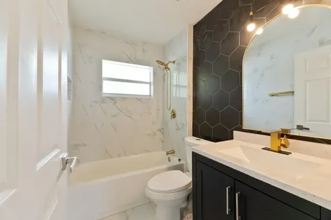 289 SW 3rd Court Deerfield Beach FL 33441