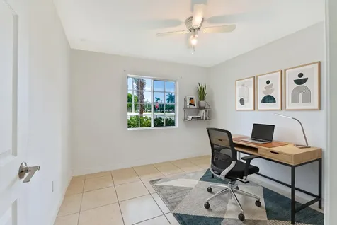289 SW 3rd Court Deerfield Beach FL 33441