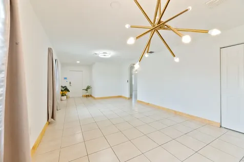 289 SW 3rd Court Deerfield Beach FL 33441