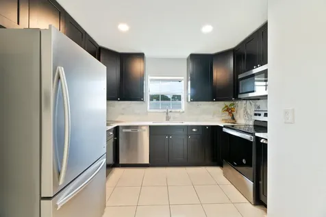 289 SW 3rd Court Deerfield Beach FL 33441