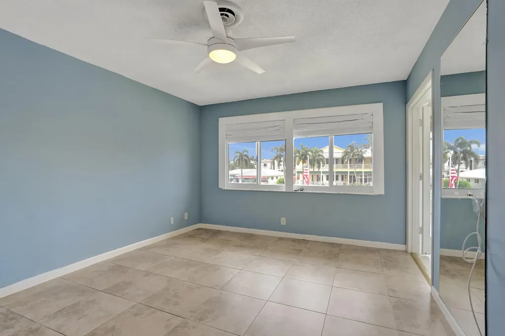 2400 NE 36th Street Lighthouse Point FL 33064