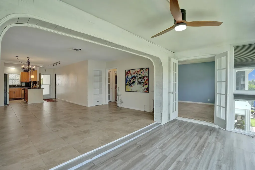 2400 NE 36th Street Lighthouse Point FL 33064