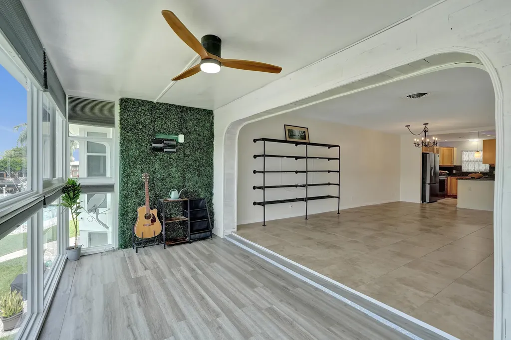 2400 NE 36th Street Lighthouse Point FL 33064