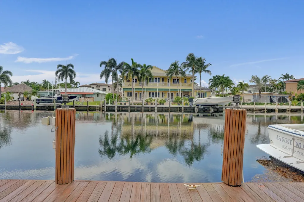 2400 NE 36th Street Lighthouse Point FL 33064