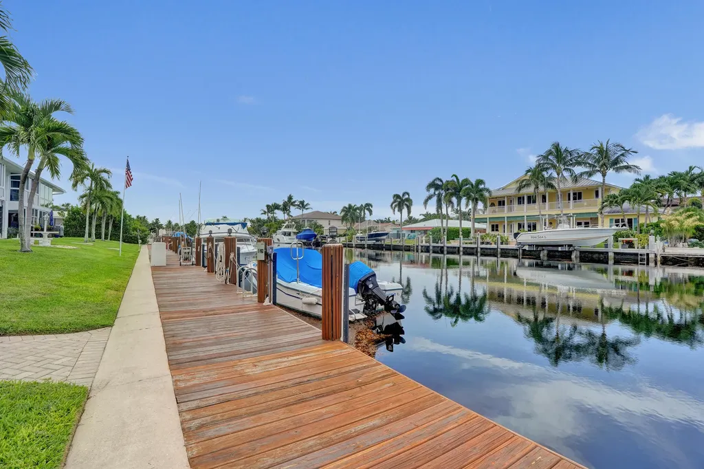 2400 NE 36th Street Lighthouse Point FL 33064