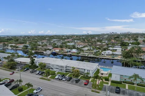 2400 NE 36th Street Lighthouse Point FL 33064