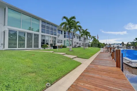 2400 NE 36th Street Lighthouse Point FL 33064
