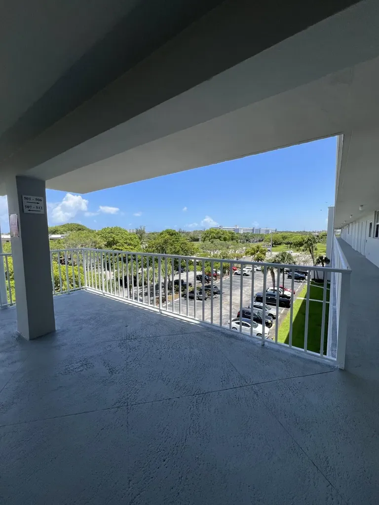 5961 NW 2nd Avenue Boca Raton FL 33487
