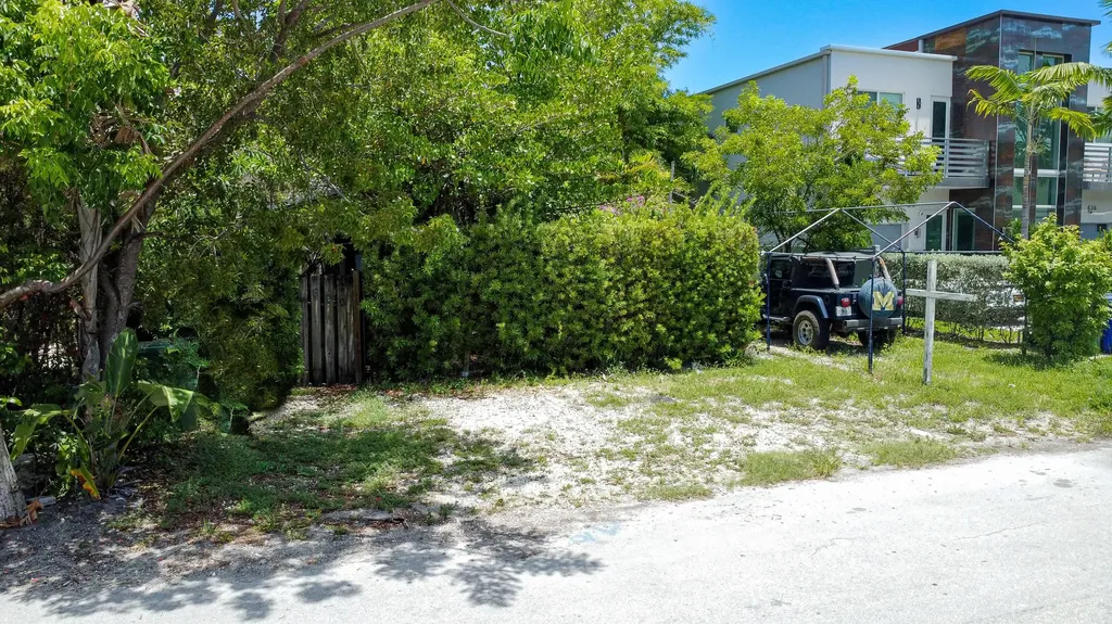640 NE 8th Avenue Fort Lauderdale FL 33304