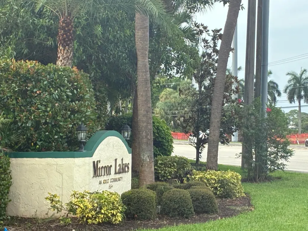 5021 Mirror Lakes Boulevard Boynton Beach FL 33472