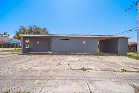 1900 N 66th Avenue Hollywood FL 33024