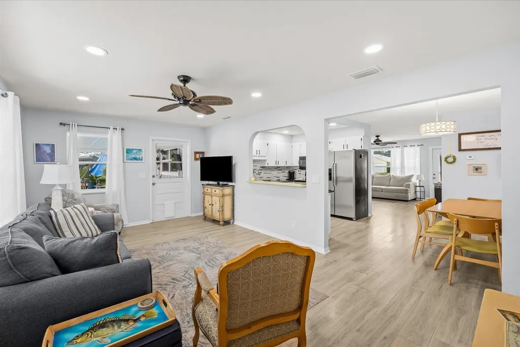 215 19th Avenue Vero Beach FL 32962