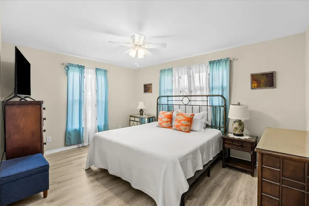 215 19th Avenue Vero Beach FL 32962