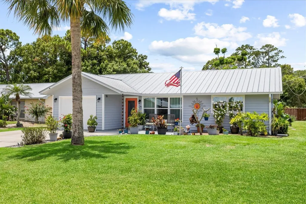215 19th Avenue Vero Beach FL 32962