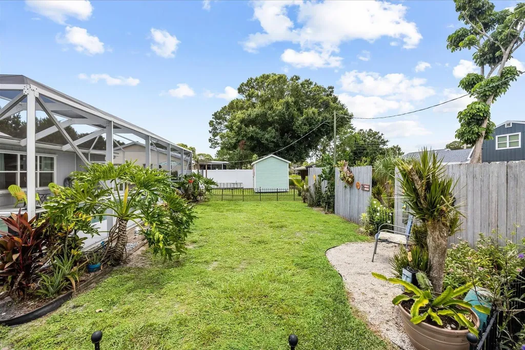 215 19th Avenue Vero Beach FL 32962