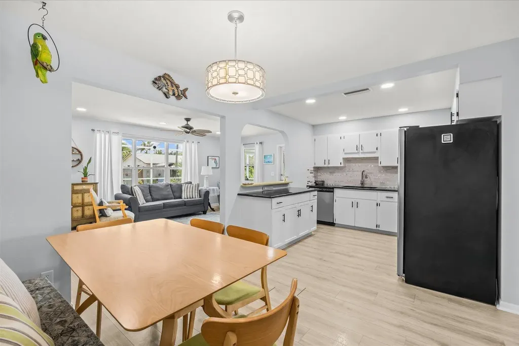 215 19th Avenue Vero Beach FL 32962