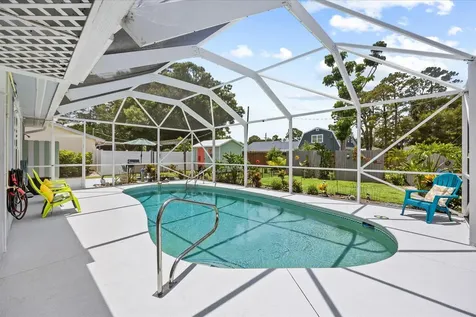 215 19th Avenue Vero Beach FL 32962