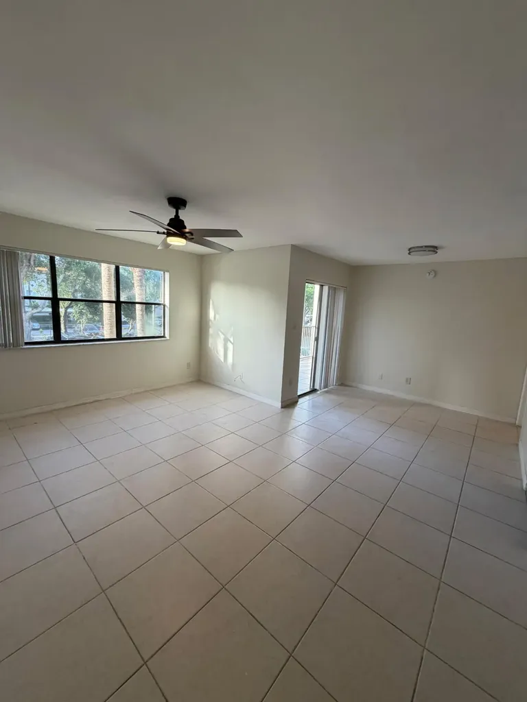 540 S Park Road Hollywood FL 33021