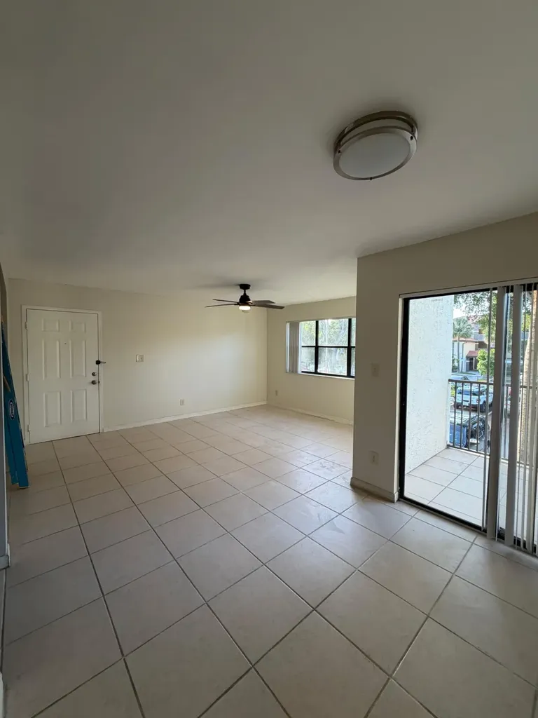 540 S Park Road Hollywood FL 33021