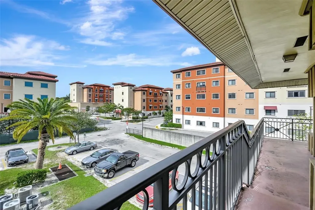 4850 SW 63rd Terrace Davie FL 33314