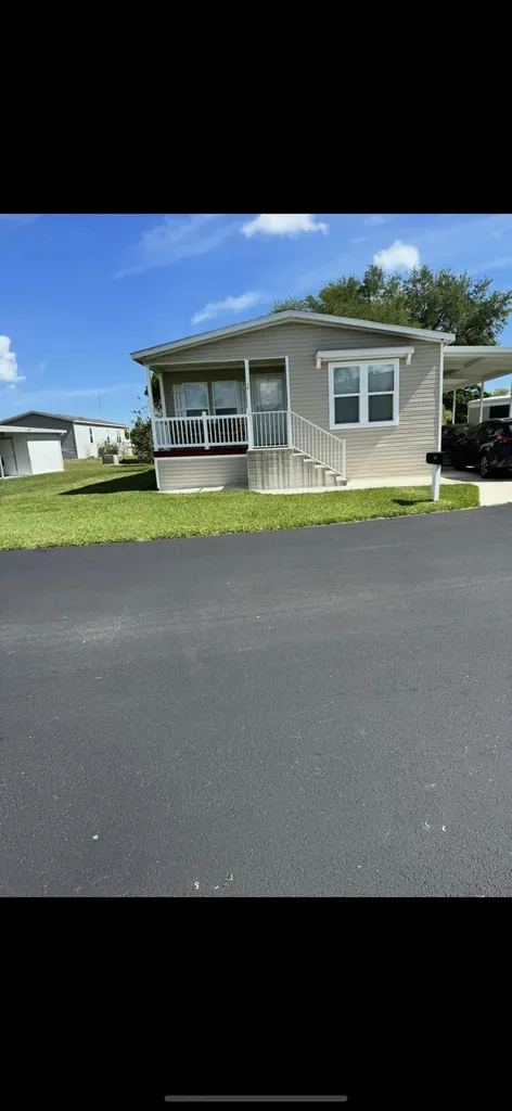56 Manor Drive Fort Pierce FL 34982