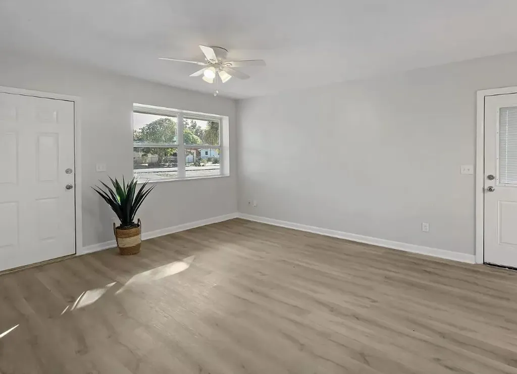 4535 38th Court Vero Beach FL 32967