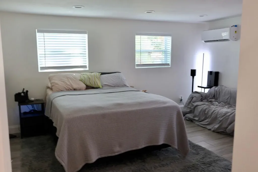 121 SE 14th Street Pompano Beach FL 33060