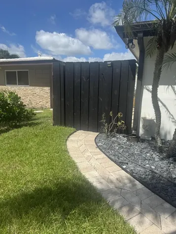 121 SE 14th Street Pompano Beach FL 33060
