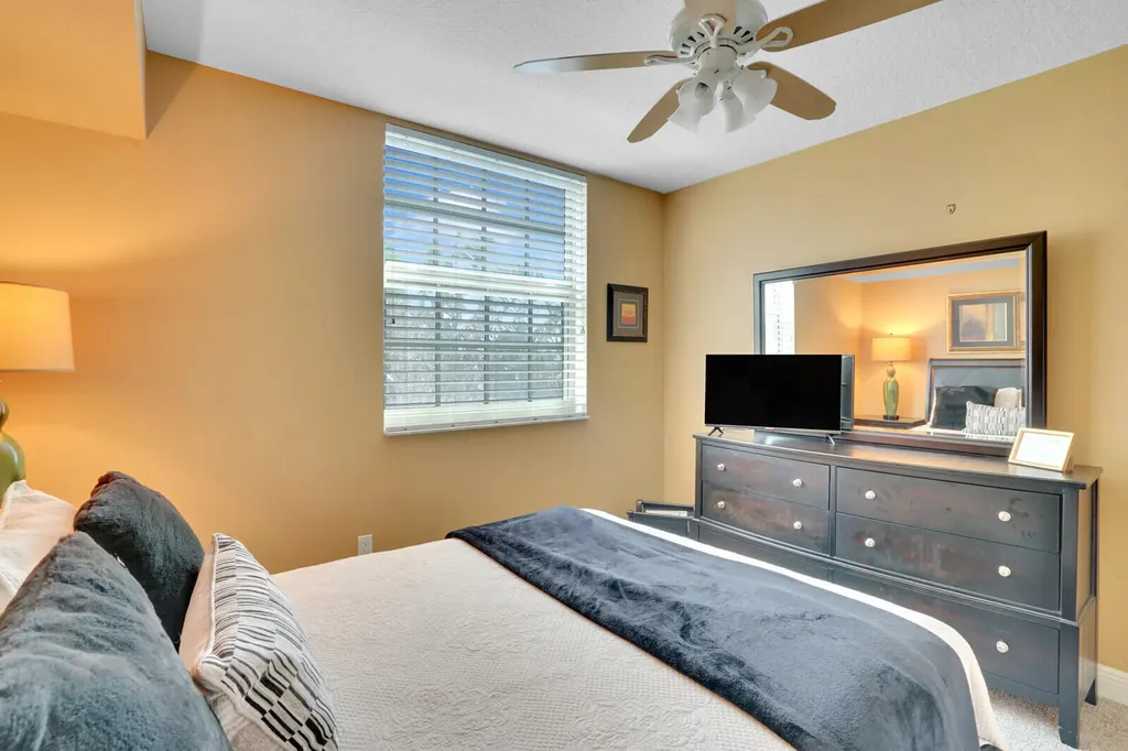610 Clematis Street West Palm Beach FL 33401