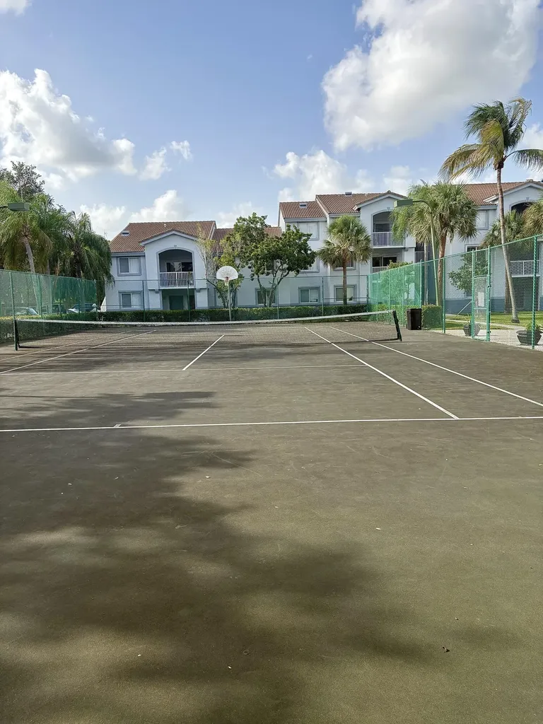 2640 S University Drive S Davie FL 33328