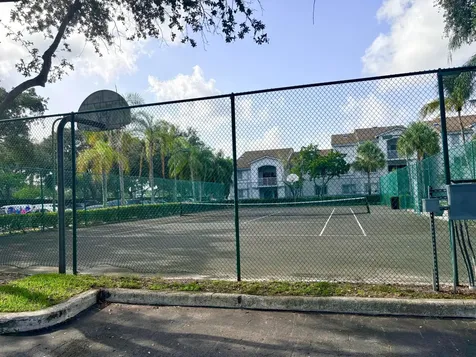 2640 S University Drive S Davie FL 33328