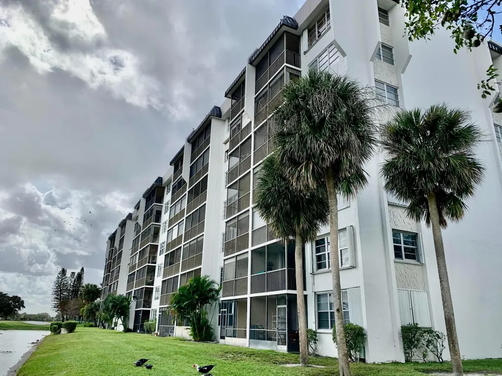 3100 W Rolling Hills Circle Davie FL 33328