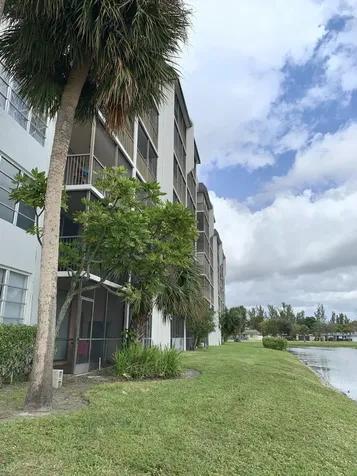 3100 W Rolling Hills Circle Davie FL 33328