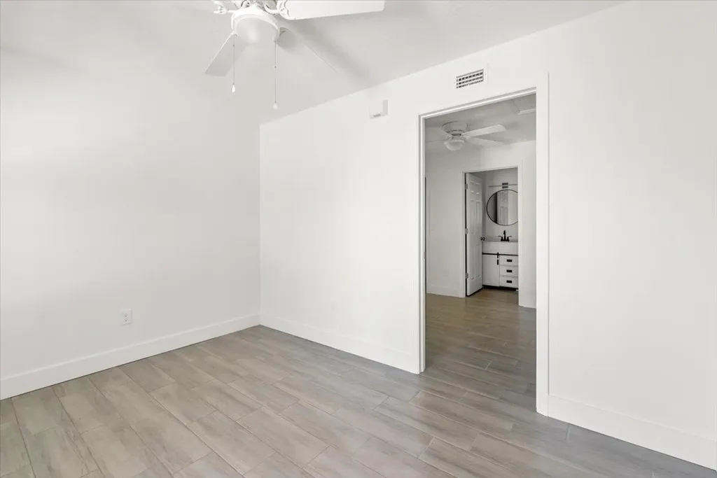 4576 30th Avenue Vero Beach FL 32967