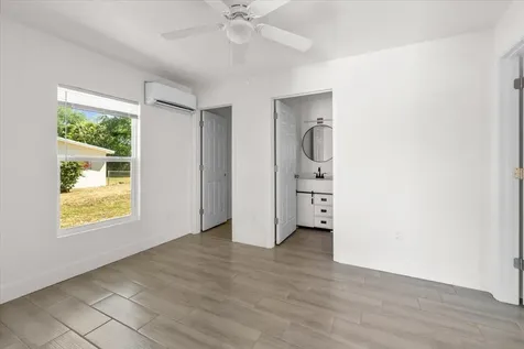4576 30th Avenue Vero Beach FL 32967