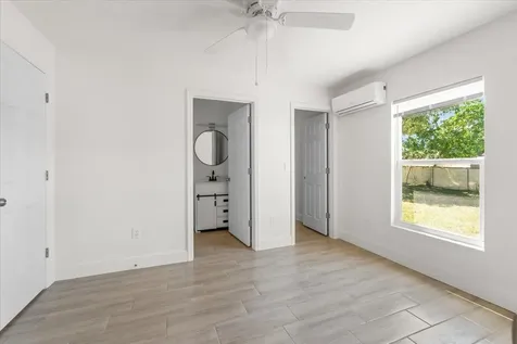 4576 30th Avenue Vero Beach FL 32967