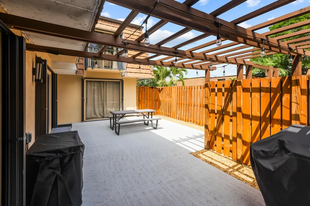 102 1st Lane Greenacres FL 33463