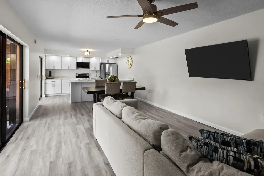 102 1st Lane Greenacres FL 33463