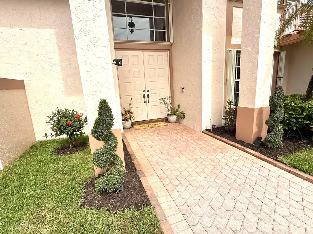 9392 Cascade Court Boynton Beach FL 33437