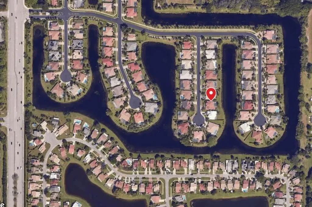 9392 Cascade Court Boynton Beach FL 33437