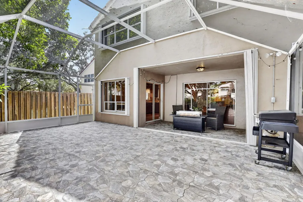 1131 NW 108th Avenue Plantation FL 33322