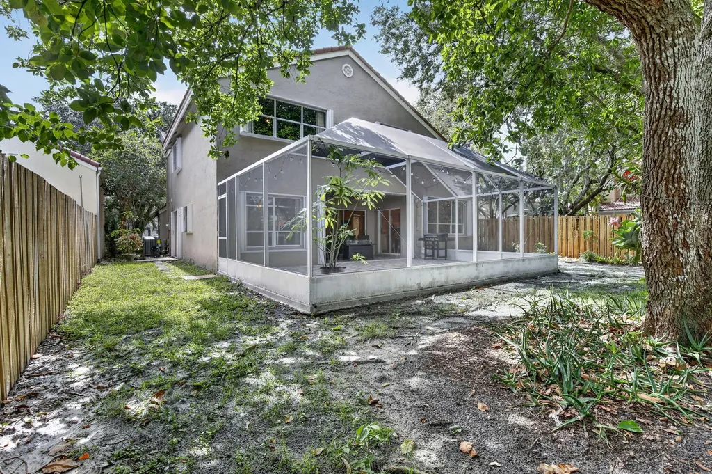 1131 NW 108th Avenue Plantation FL 33322