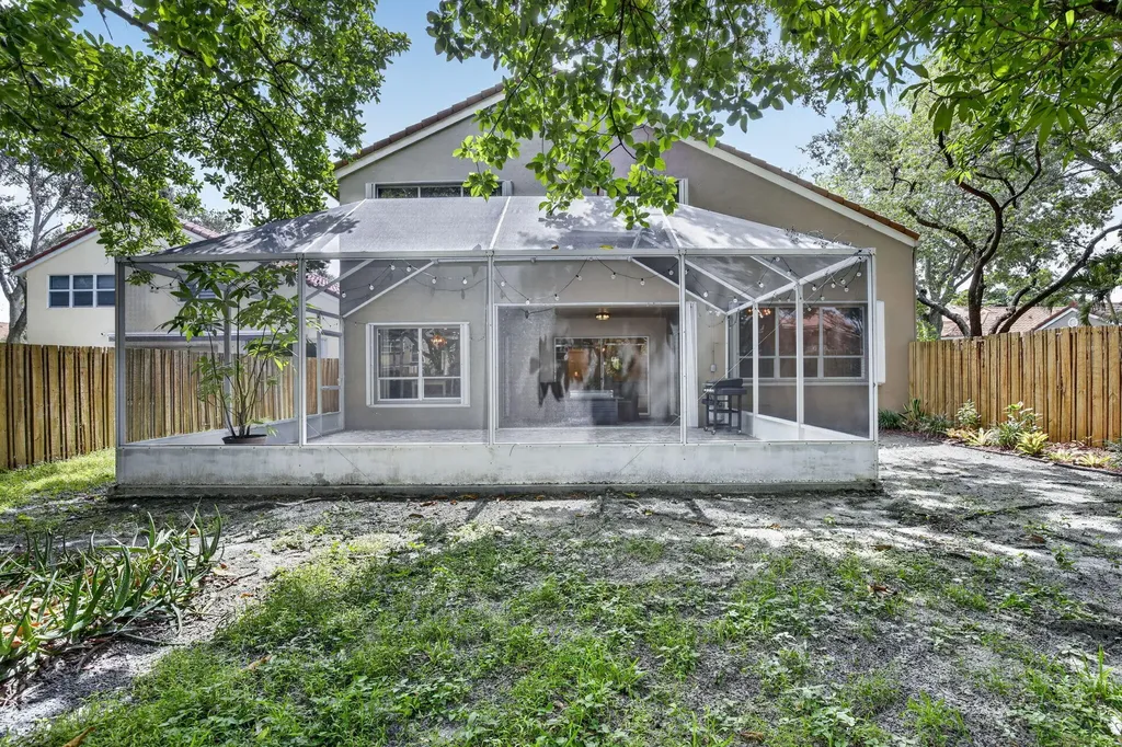 1131 NW 108th Avenue Plantation FL 33322
