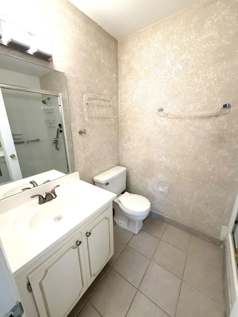 2541 Red Hibiscus Boulevard Delray Beach FL 33445