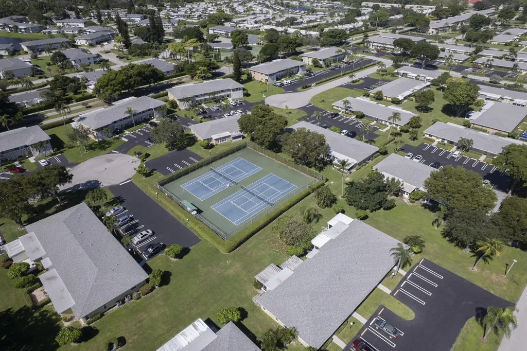 2541 Red Hibiscus Boulevard Delray Beach FL 33445