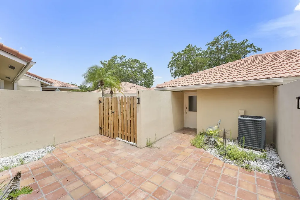 119 Old Meadow Way Palm Beach Gardens FL 33418
