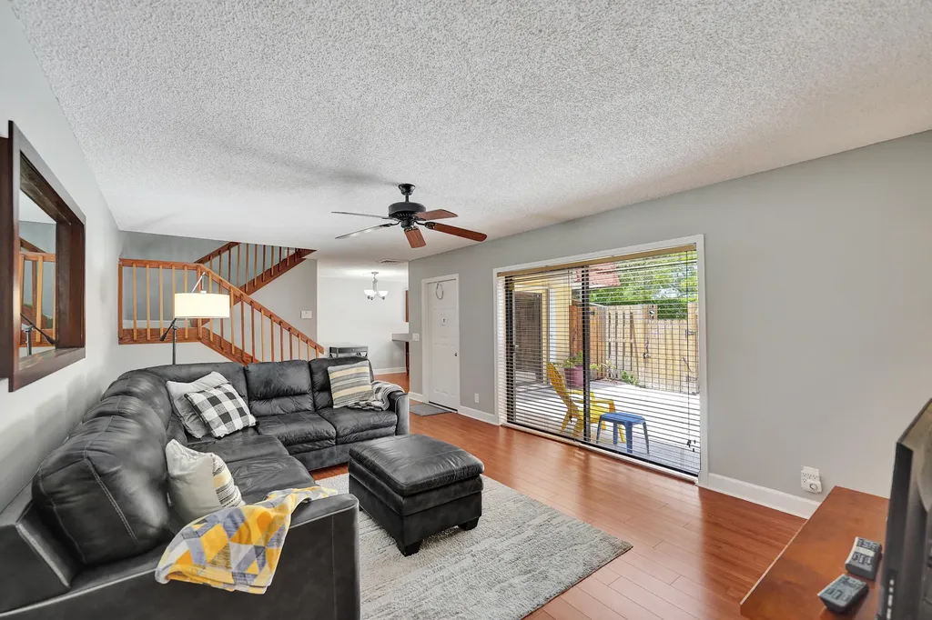 714 NW 98th Circle Plantation FL 33324