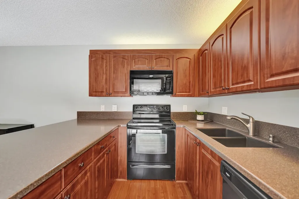 714 NW 98th Circle Plantation FL 33324