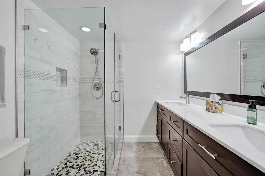 714 NW 98th Circle Plantation FL 33324