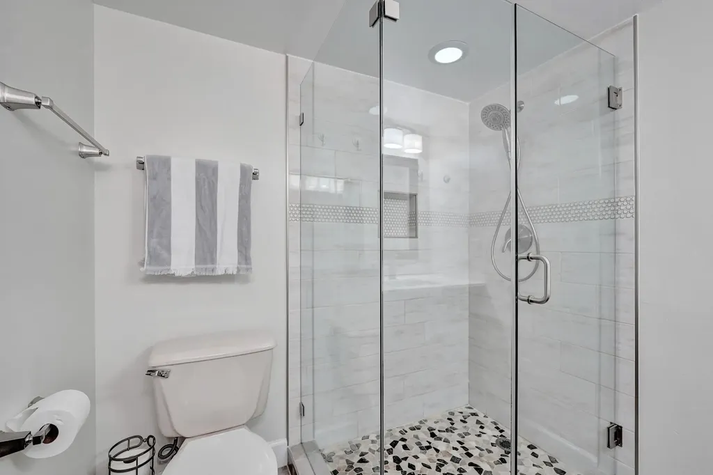 714 NW 98th Circle Plantation FL 33324